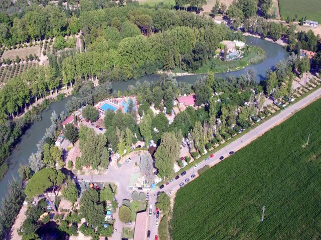 Camping Aranjuez by Samay
