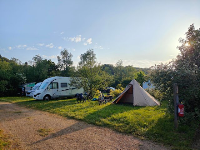 Camping Les Deux Rives