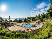 Camping les Terrasses du Lac de Naussac