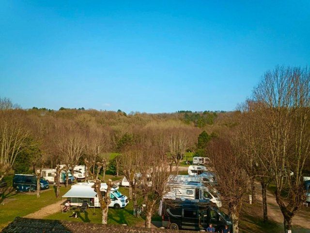 Camping Merry-sur-Yonne