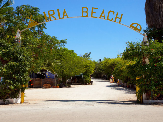 Camping Iria Beach