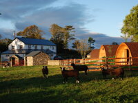 Top of the Rock Pod Páirc & Walking Centre