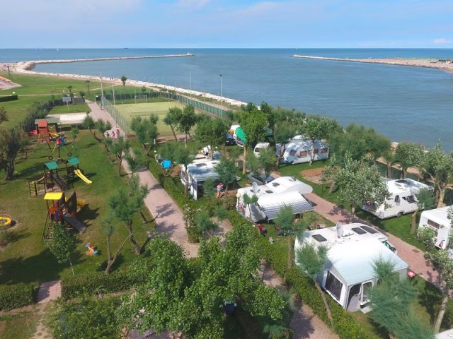 Camping Oasi