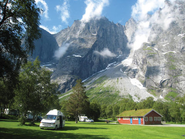 Trollveggen Camping