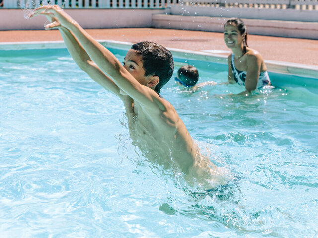 Parbola Holiday Park