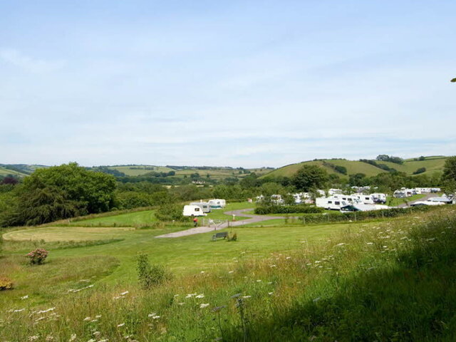 Exebridge Lakeside Caravan and Motorhome Club Site