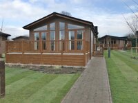 Canterbury Reach Lodge Retreat
