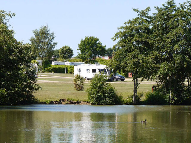 Homestead Lake Park