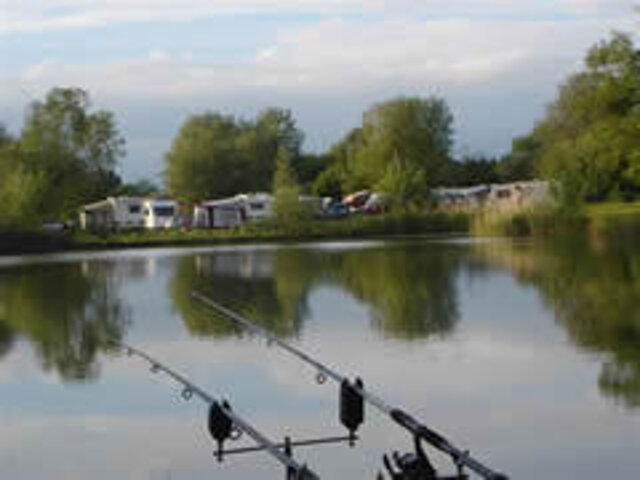 Wyton Lakes Holiday Park
