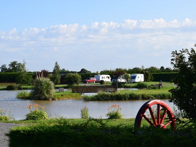 Walnut Lakes Holiday Park
