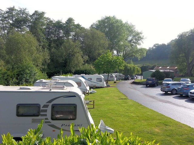 Lincomb Lock Caravan Park