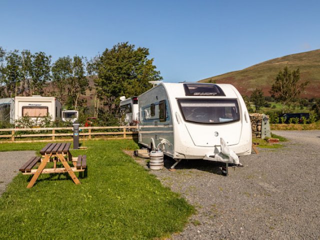 Burns Farm Caravan and Campsite
