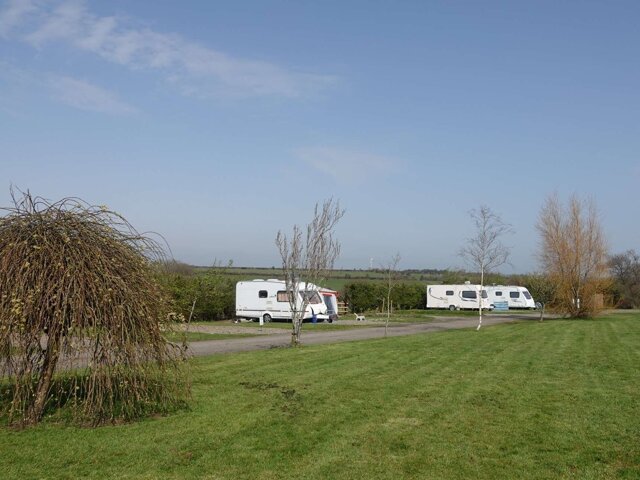 Hungerford Farm Touring Caravan Park
