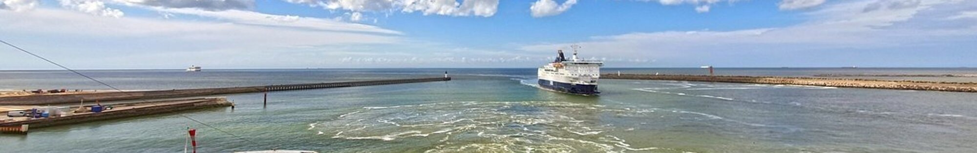 Take your caravan or motorhome on the slow route to North-East Spain background image