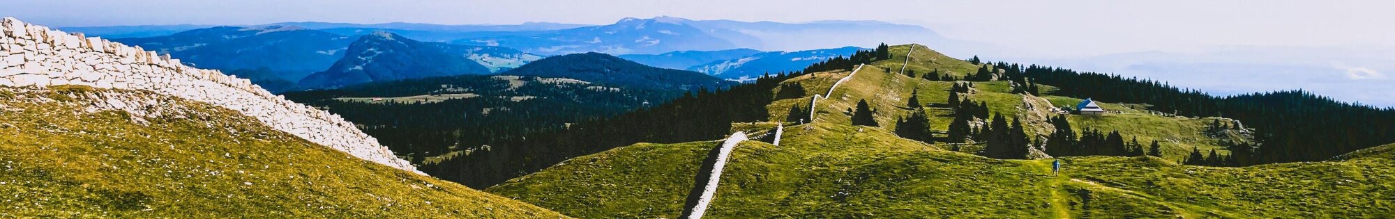 Walking in Franche Comté background image