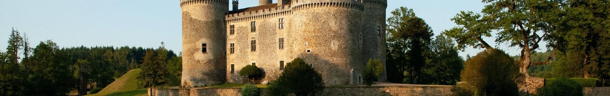 Limousin Chateaux background image