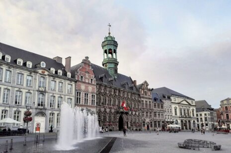 Mons