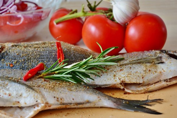 Fresh fish, food prep