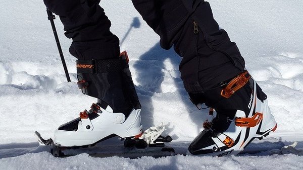 Essential Skiing Equipment