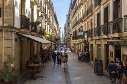 Kale Nagusia street in the old town of San Sebastian