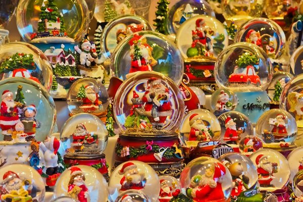 Snow globes at Christmas market