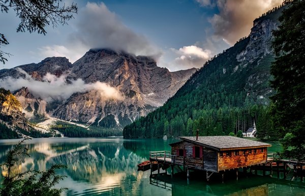 Explore the mountains of Italy