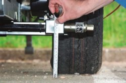 Motor mover ground clearance measurement