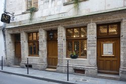 By Guilhem Vellut from Paris, France - Auberge de Nicolas Flamel @ Paris, CC BY 2.0, https://commons.wikimedia.org/w/index.php?curid=56201086