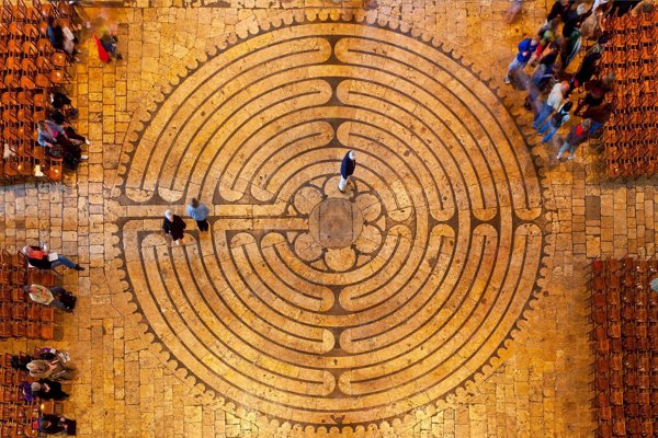 Chartres Cathedral labrynth