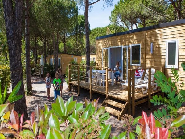 Camping Resort la Baume la Palmeraie accommodation