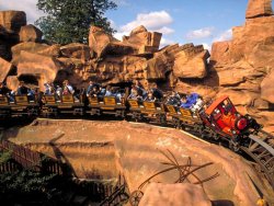 Scorpion Express ride at Chessington
